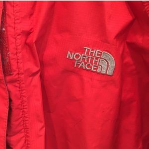 Women’s red north face